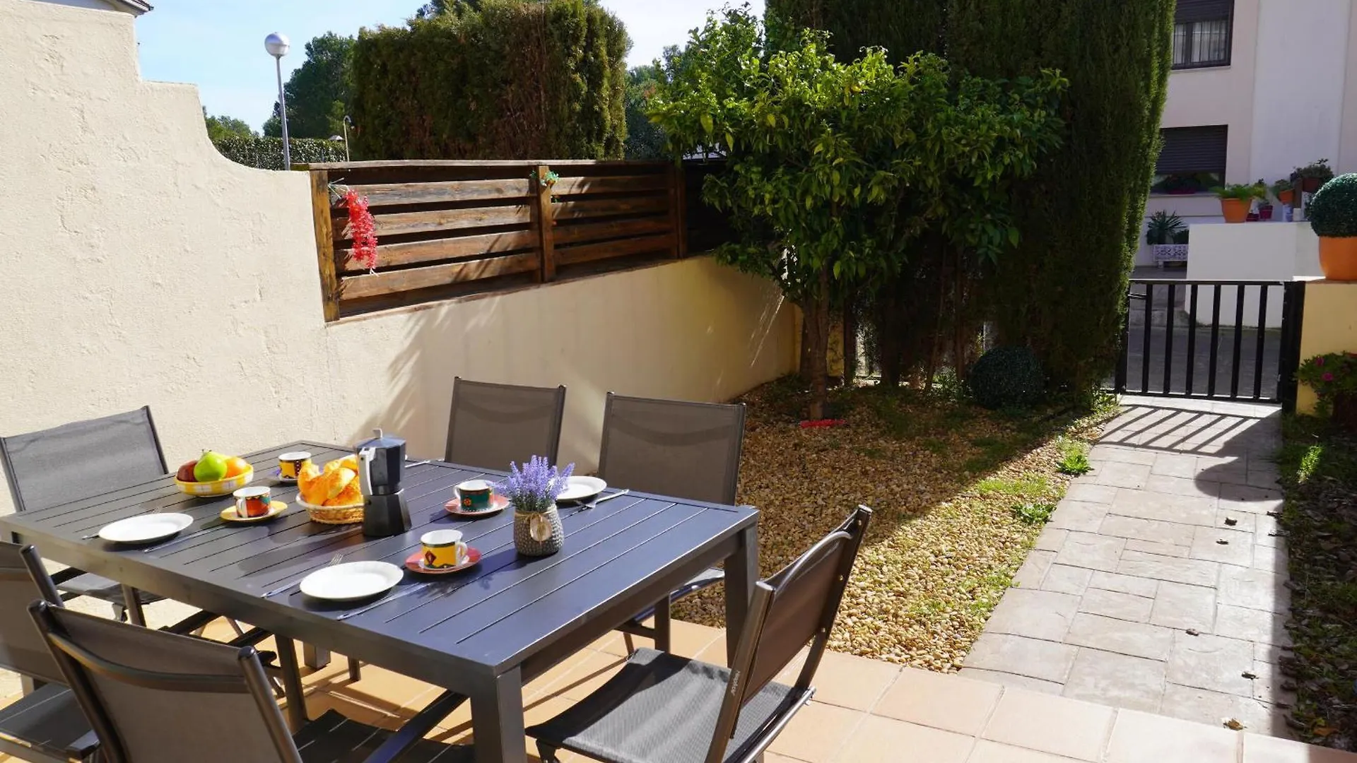 Casa Moderna Con Piscina Comunitaria, Cerca De L'Estartit Y Actividades En La Playa - Es-323-51 Villa