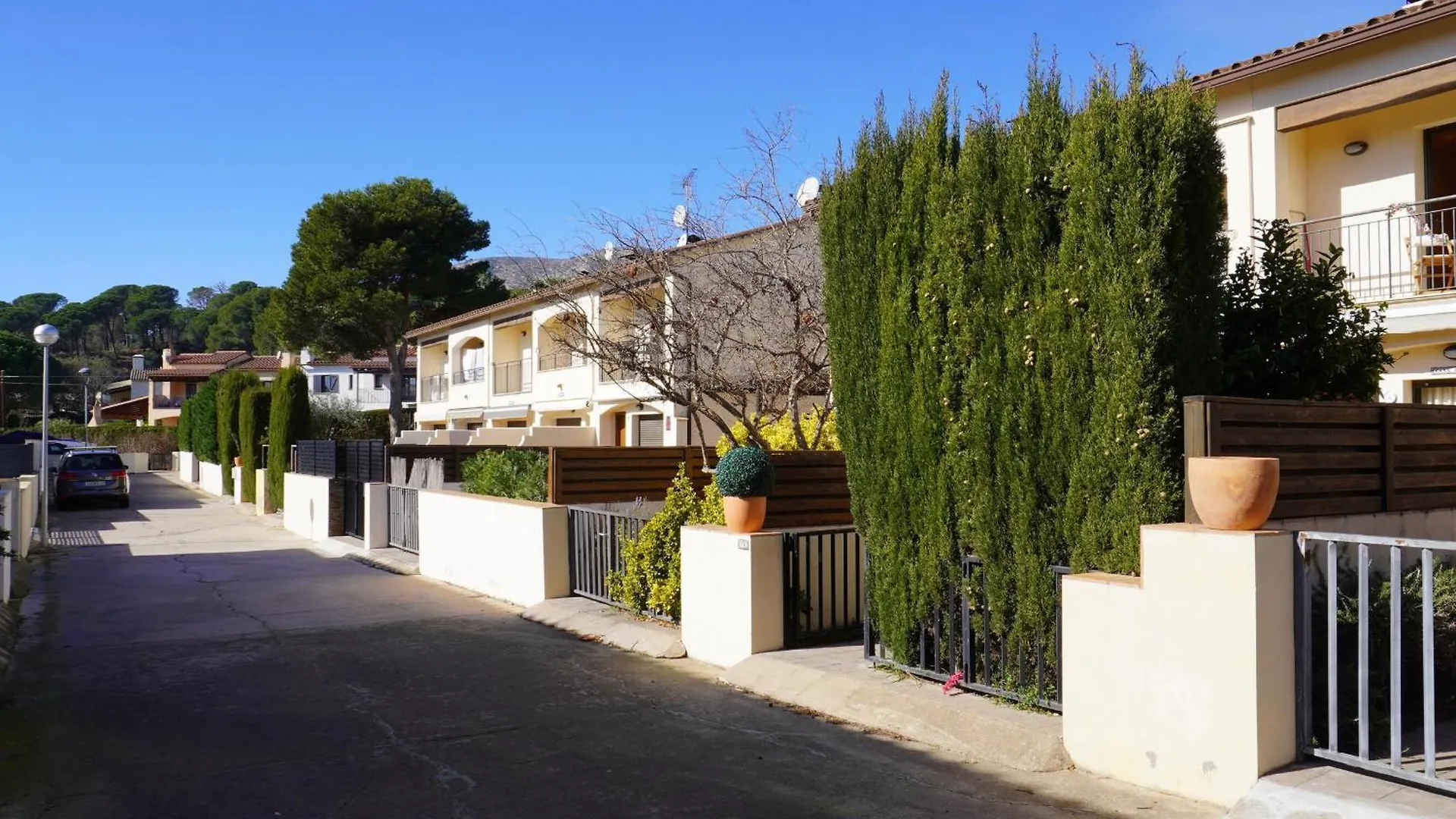 Holiday home Casa Moderna Con Piscina Comunitaria, Cerca De L'Estartit Y Actividades En La Playa - Es-323-51 Villa